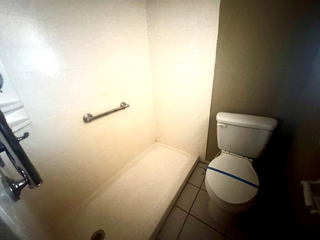 3332 Camarie Ave Property Photo 10