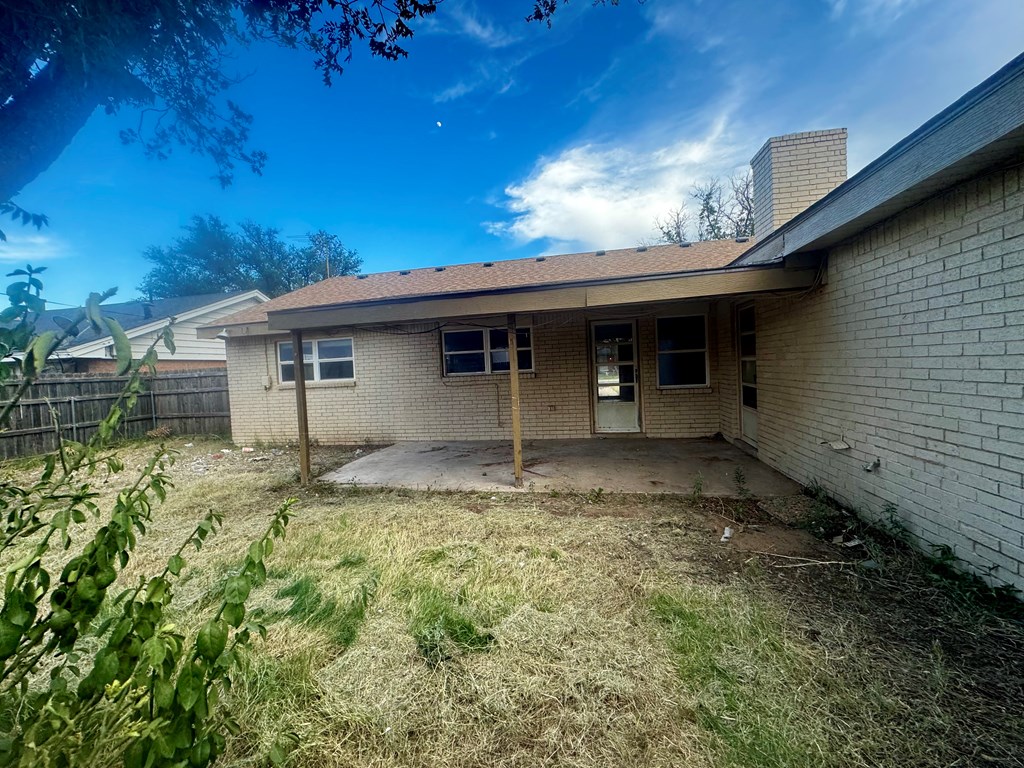 3332 Camarie Ave Property Photo 16