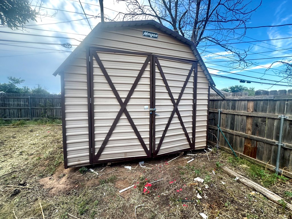 3332 Camarie Ave Property Photo 20