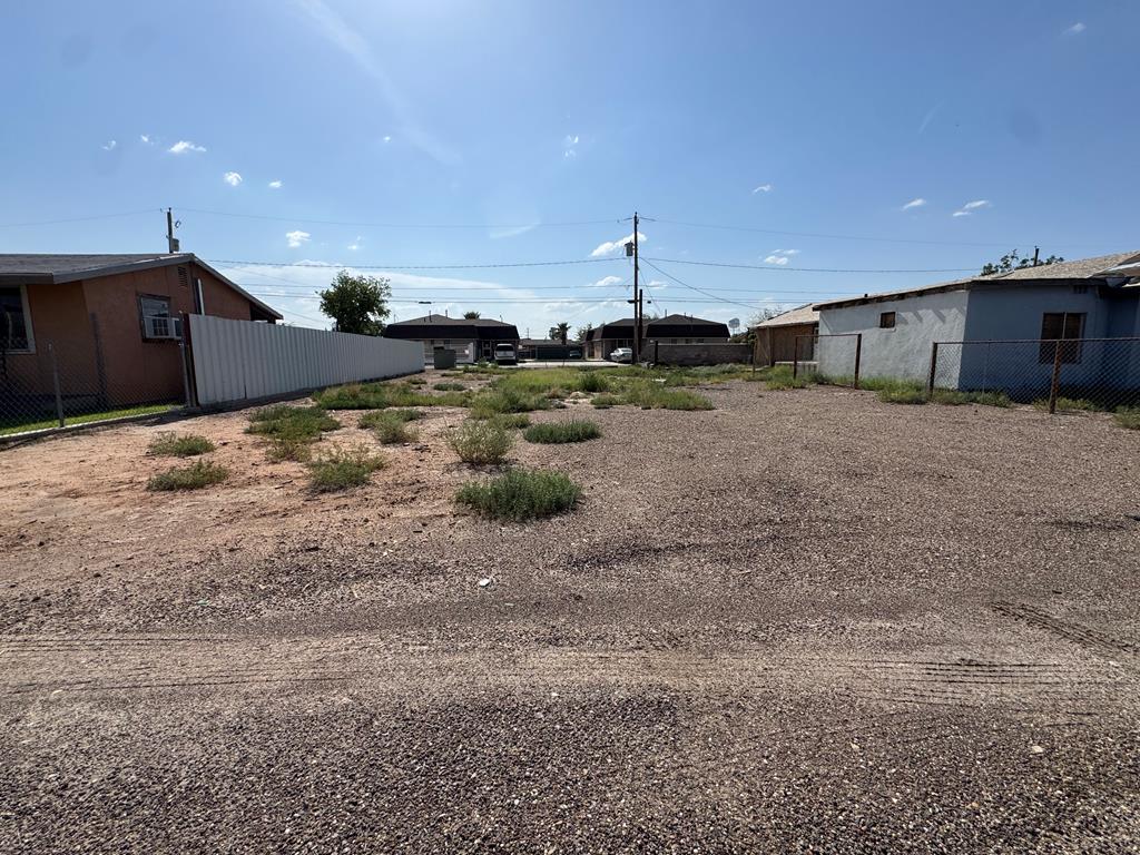 1031 S Martinez Rd. Property Photo 1