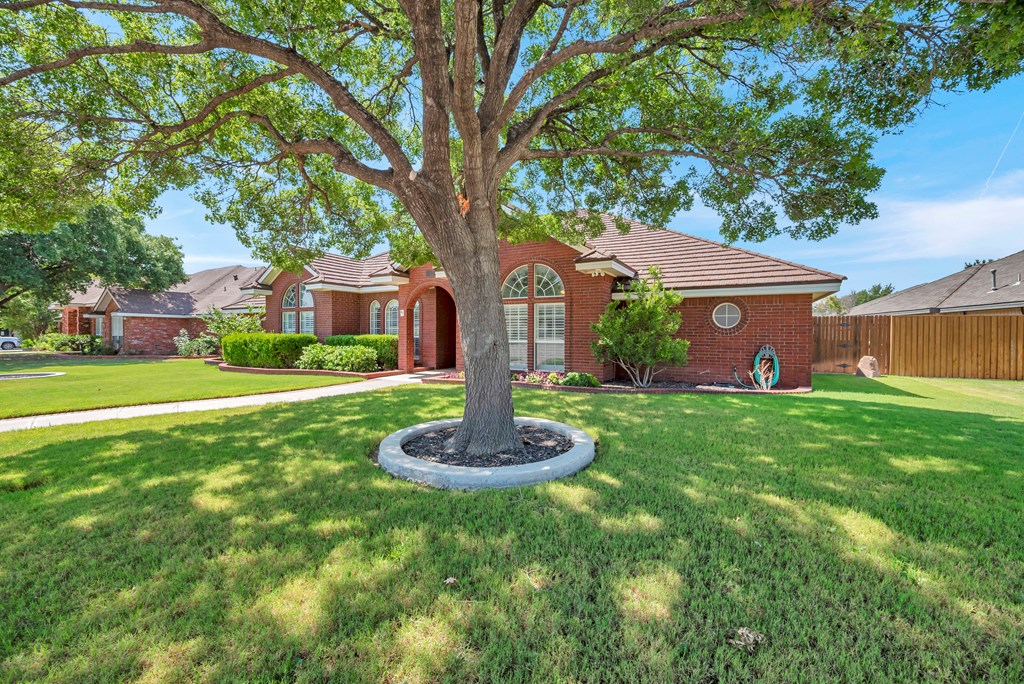 5305 Ridgefield Court Property Photo 7