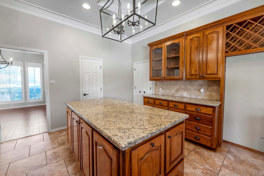5305 Ridgefield Court Property Photo 17