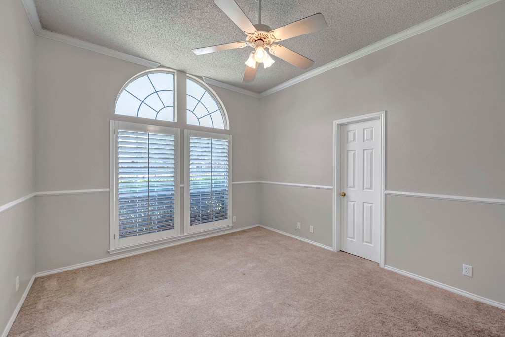 5305 Ridgefield Court Property Photo 37
