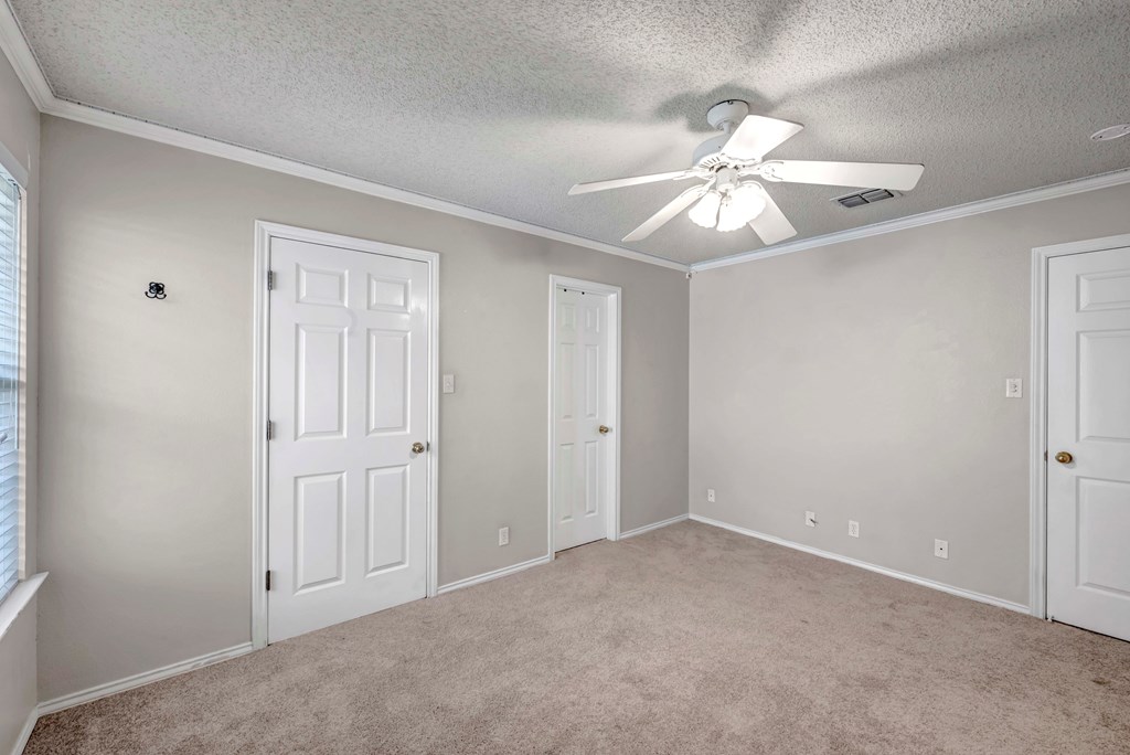 5305 Ridgefield Court Property Photo 46
