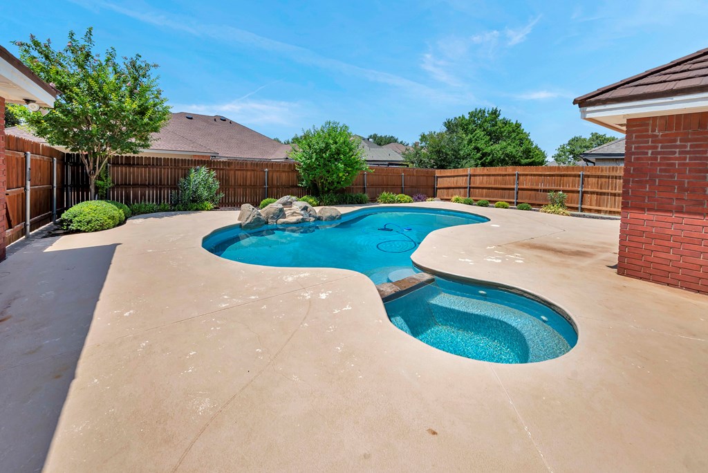 5305 Ridgefield Court Property Photo 58