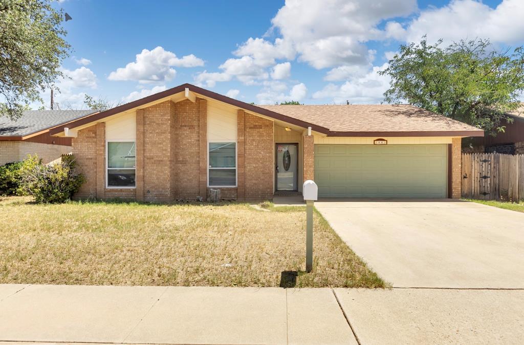 26 Corona Circle Property Photo 1