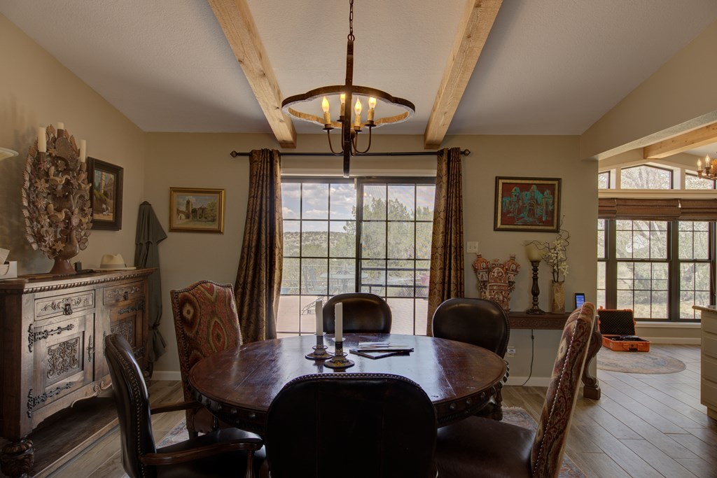 111 Juniper Property Photo 6