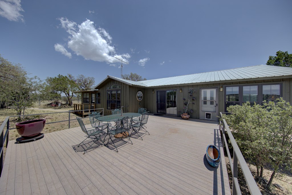 111 Juniper Property Photo 23