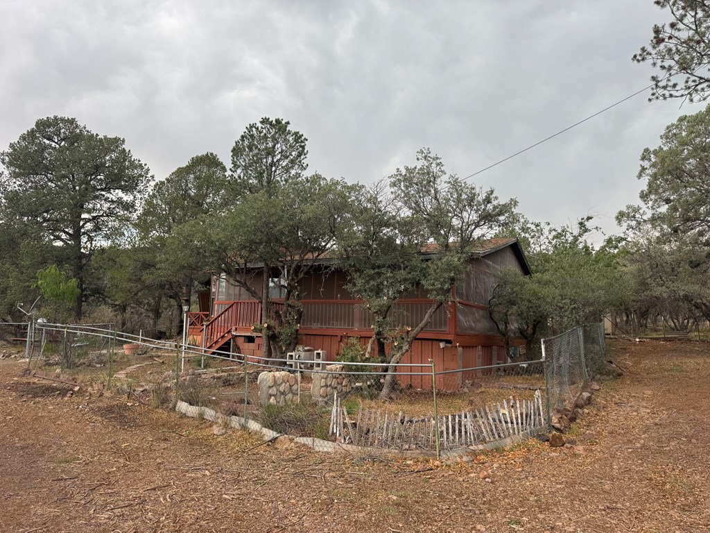 101 Stage Coach Pass Property Photo 3