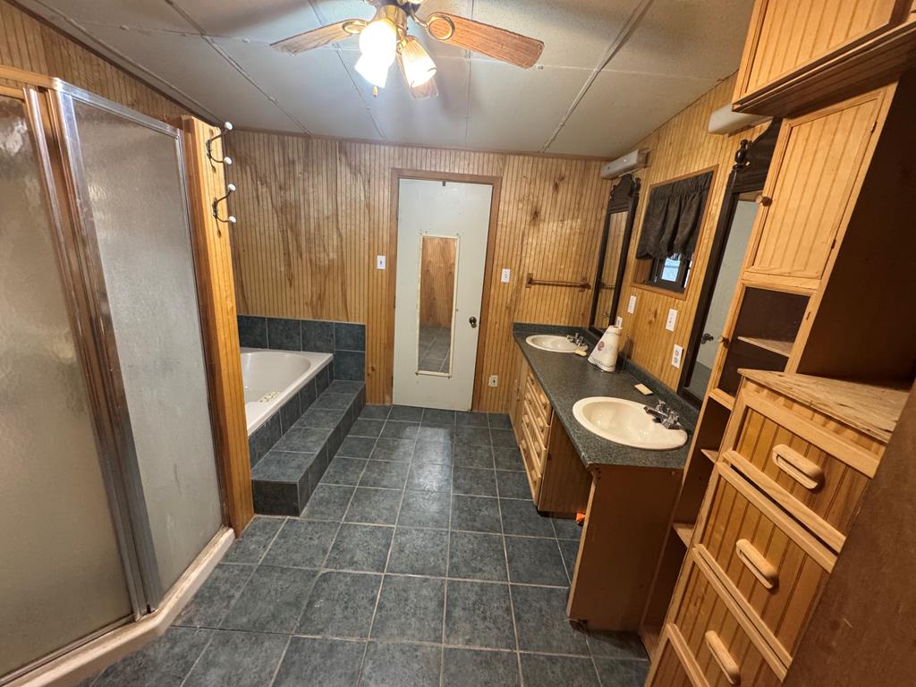 101 Stage Coach Pass Property Photo 16