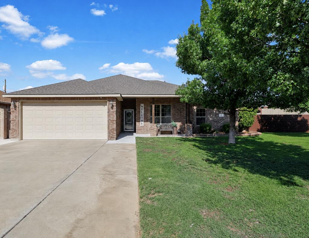 8 Nw Sage Circle Property Photo 1