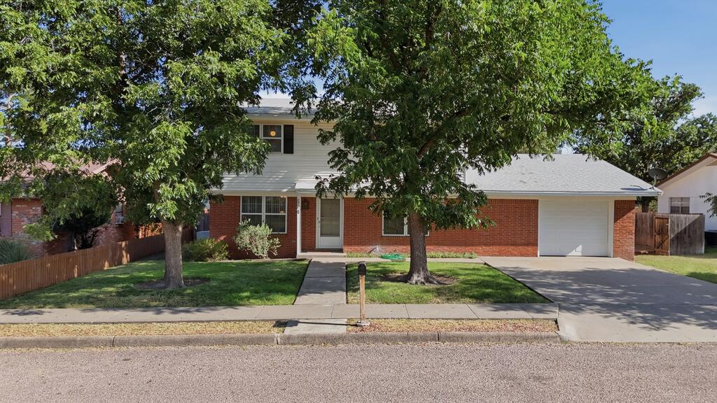 514 E Harriet Property Photo 1