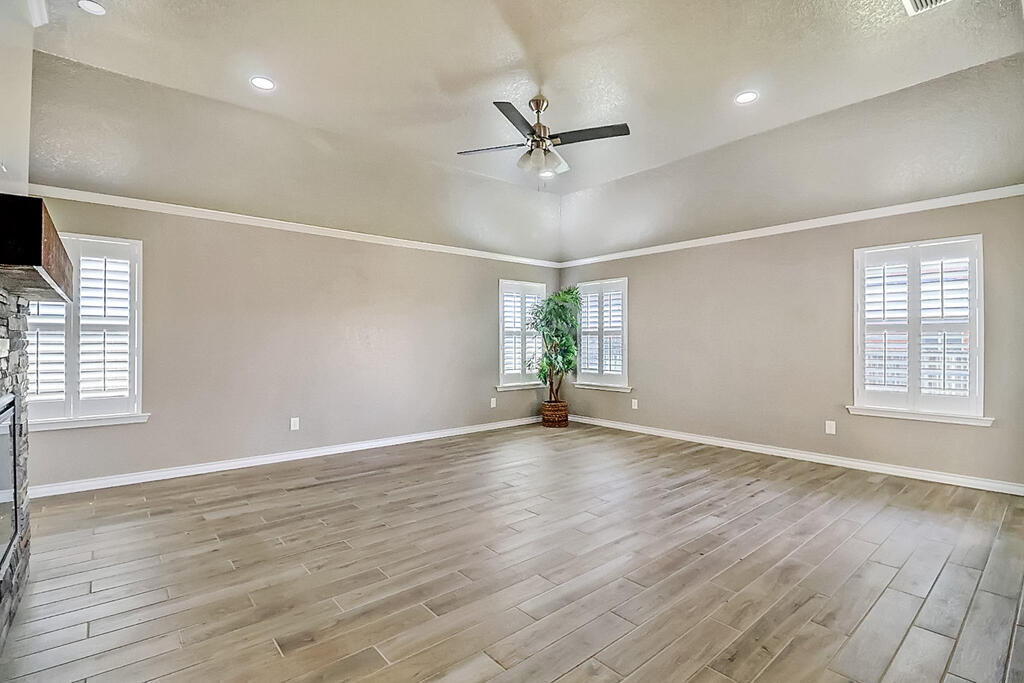 3 Nw Grace Dr Property Photo 10