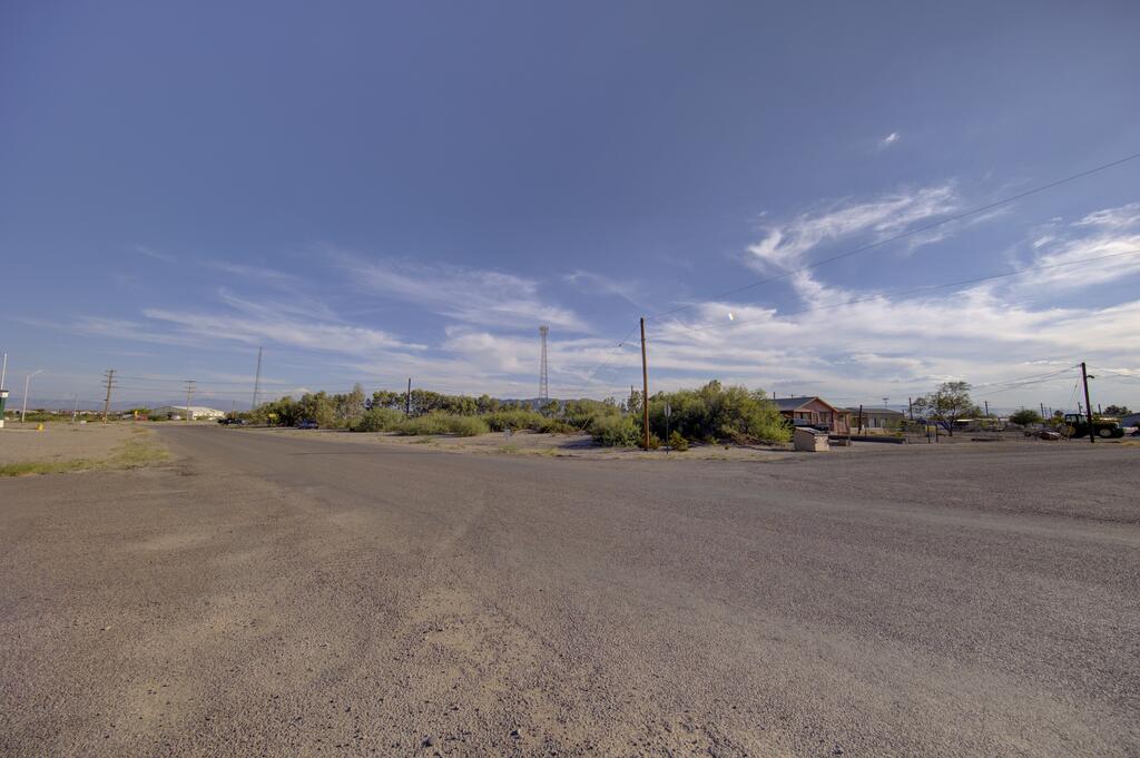 1004 Foothill Blvd Property Photo 1