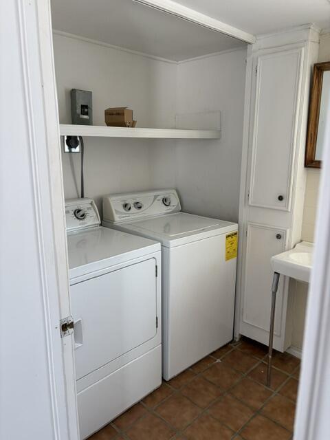 1723 W 6th St Property Photo 8