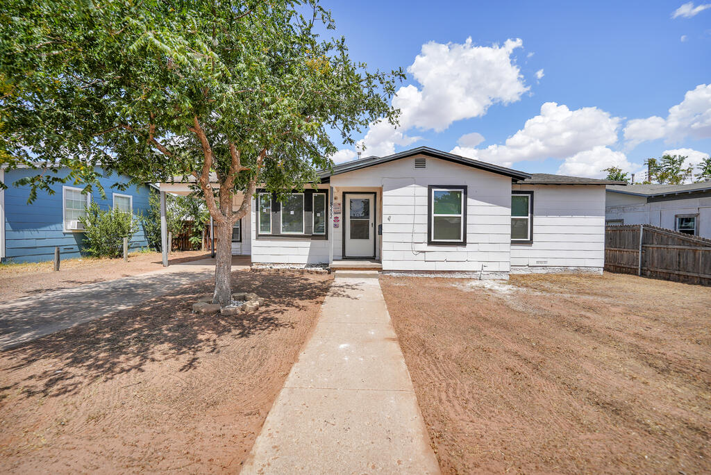 5202 Lancaster Dr Property Photo 1