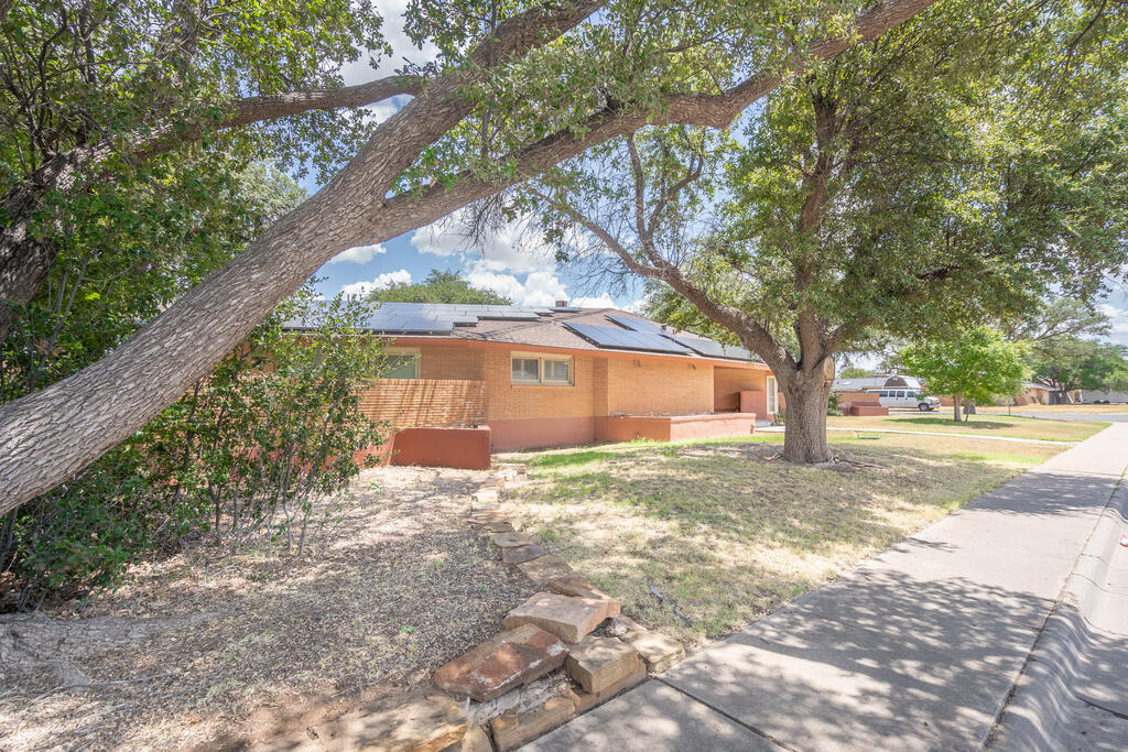3100 Eastover Dr Property Photo 2