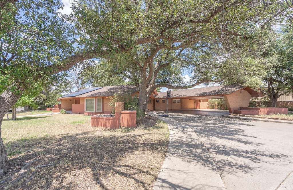 3100 Eastover Dr Property Photo 4