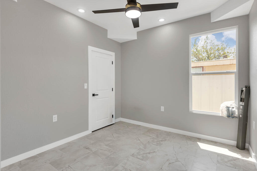 8241 W Jay Ave Property Photo 17