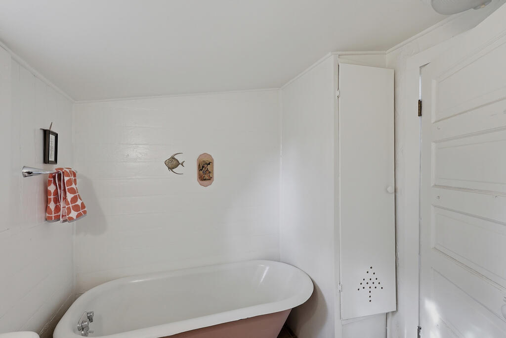 200 E Musquiz Dr Property Photo 15