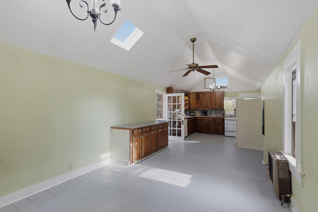200 E Musquiz Dr Property Photo 16