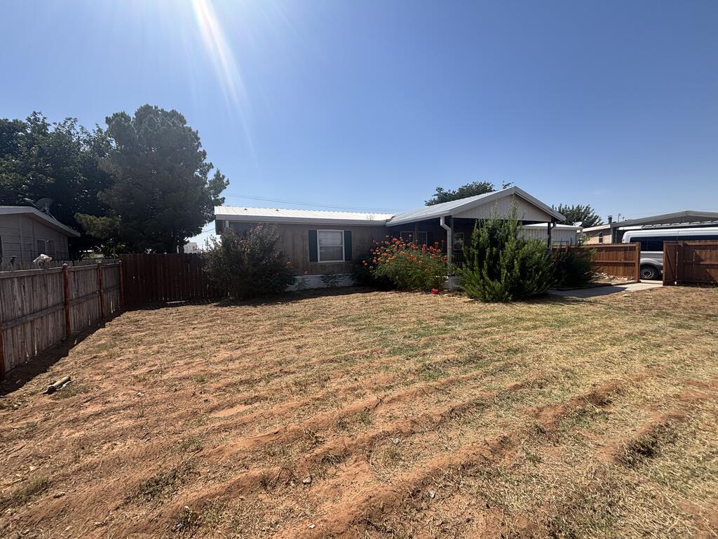 3533 N Mercury Property Photo 1