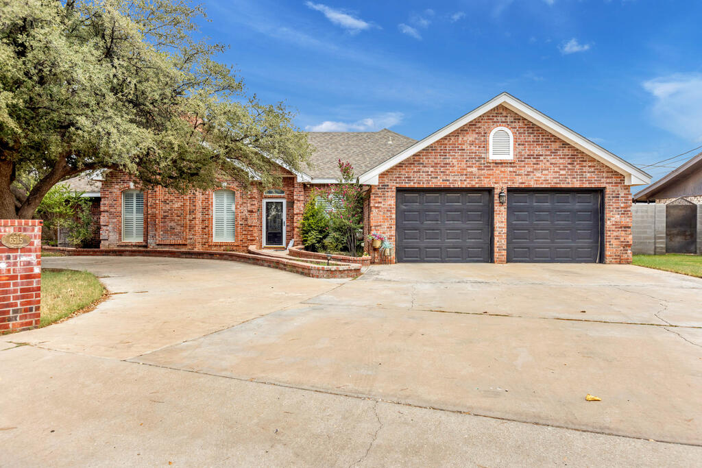 6515 Amber Dr Property Photo 1