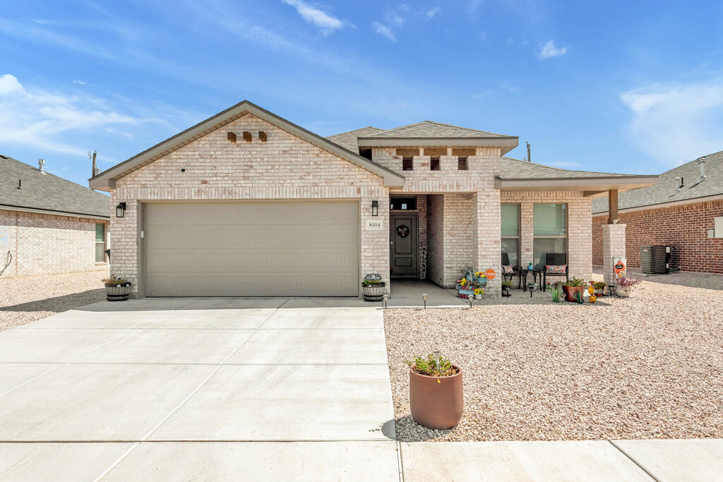 8404 Tamarix Dr Property Photo 1