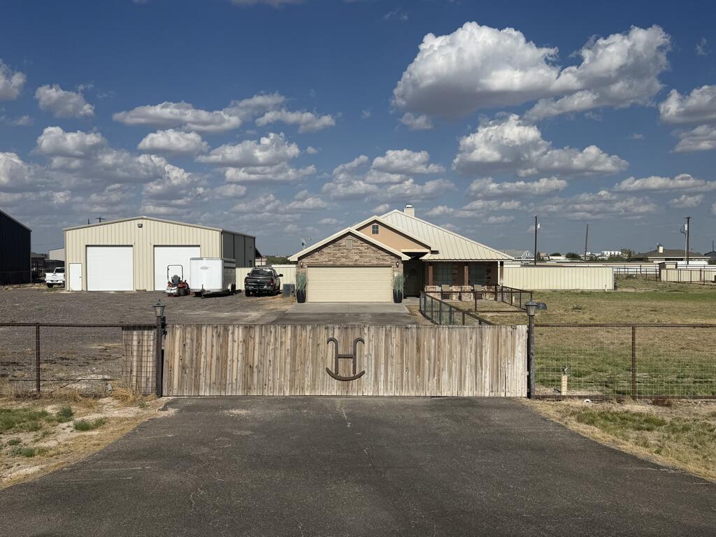 2300 S Colorado St Property Photo 1