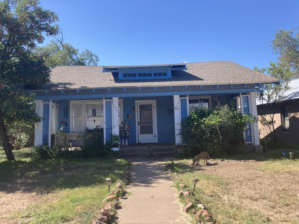 706 E Sul Ross