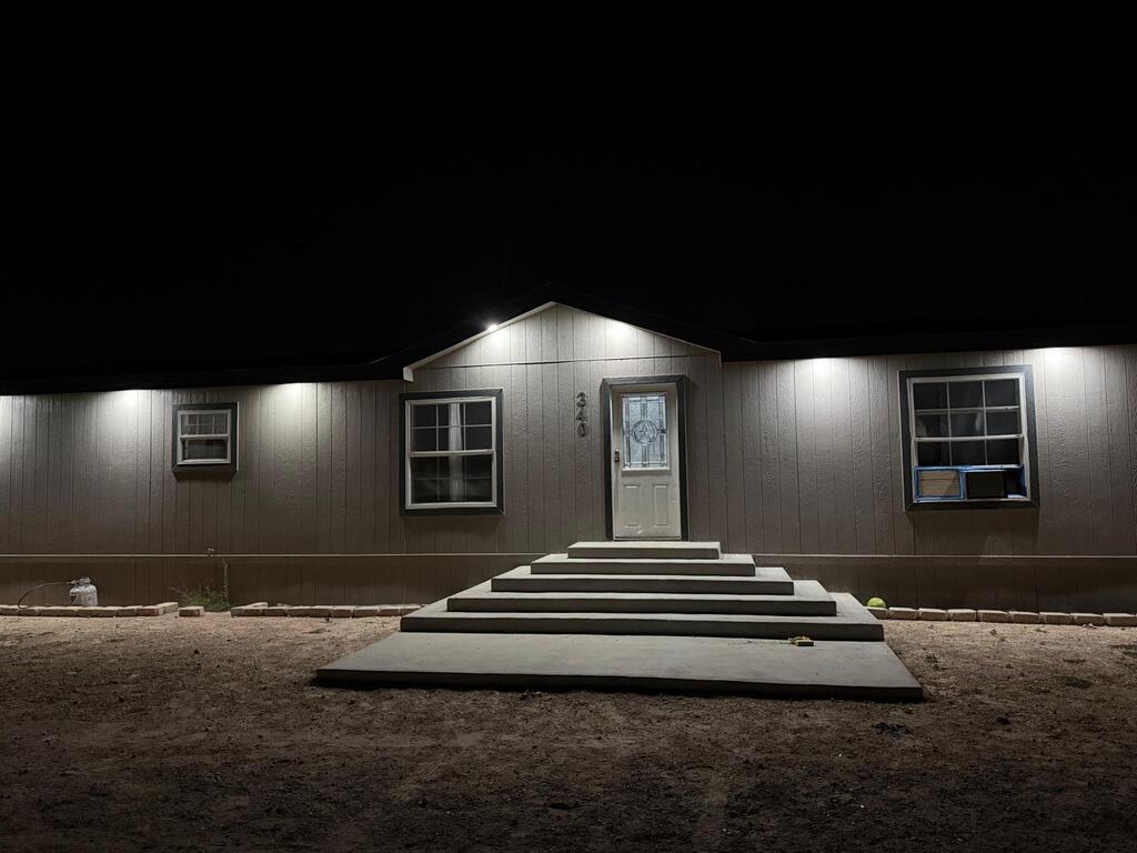 340 N Alvarado Ave Property Photo 1