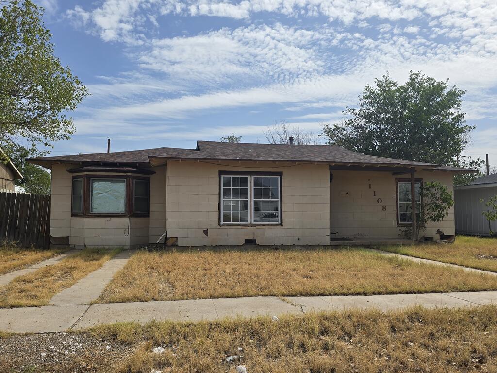 1108 Nw 6th St Property Photo 1