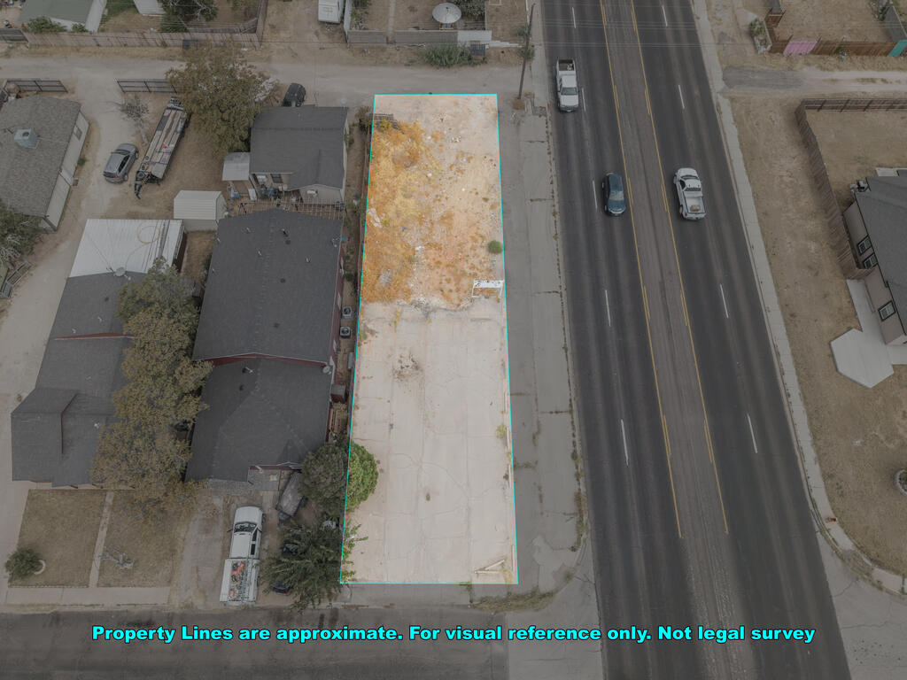 1310 W 8th St Property Photo 1