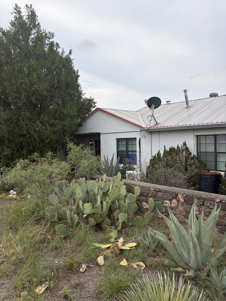507 N Ave D Property Photo 1