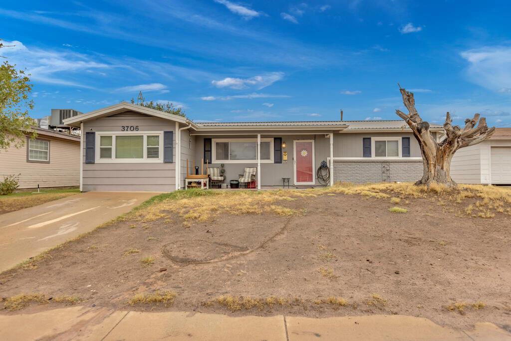 3706 Spruce Ave Property Photo 1