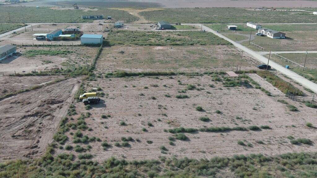 22905 S County Road 1186 Property Photo 8