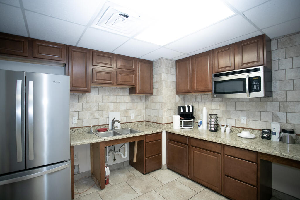 6510 N Golder Ave Property Photo 6