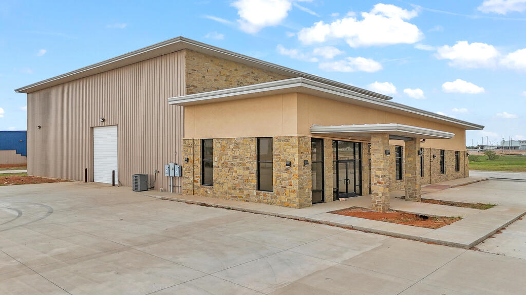 178223 Property Photo 4