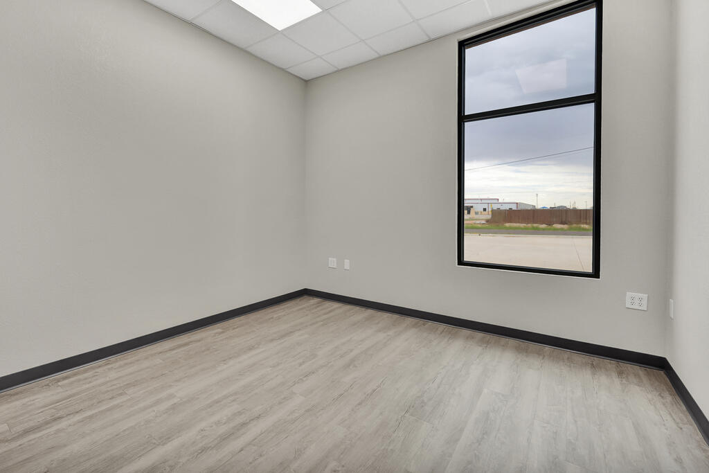 178223 Property Photo 17
