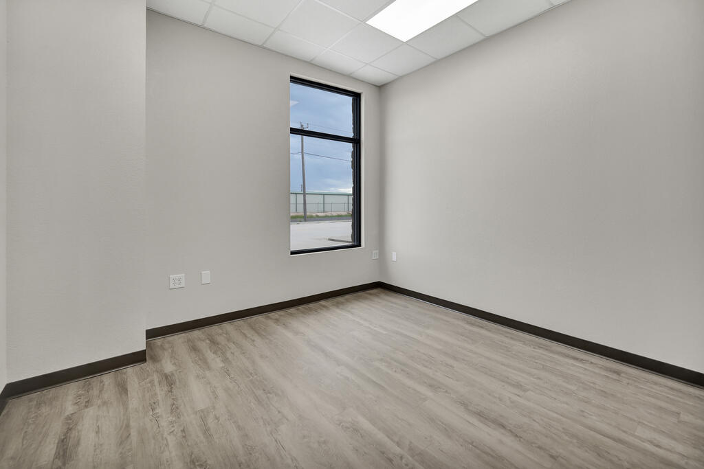 178223 Property Photo 19