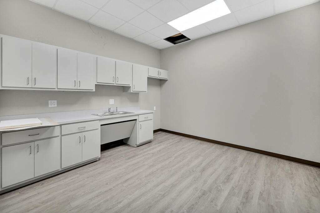 178223 Property Photo 21