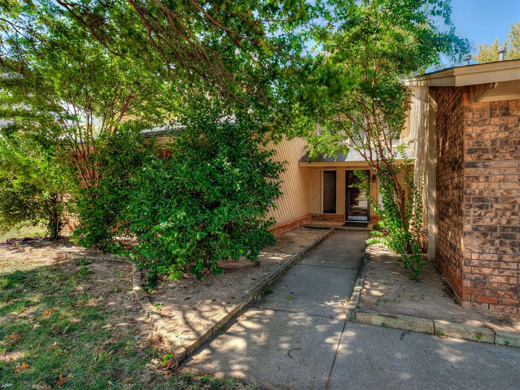 11236 Nw 109th Street Property Photo 3