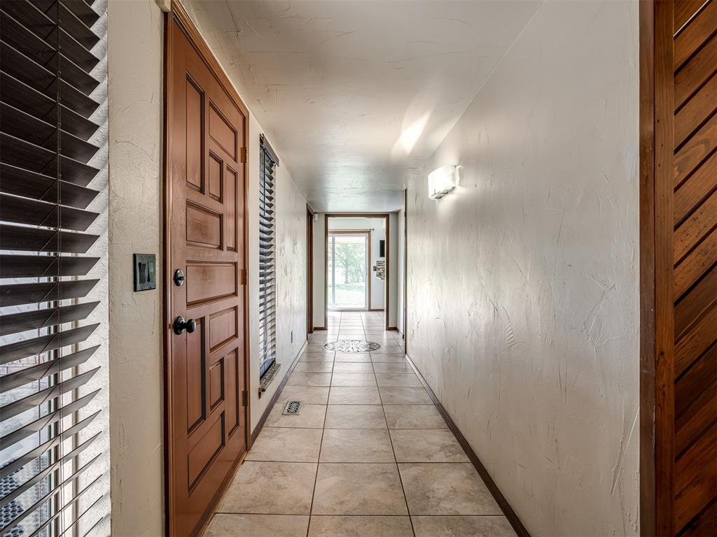11236 Nw 109th Street Property Photo 5