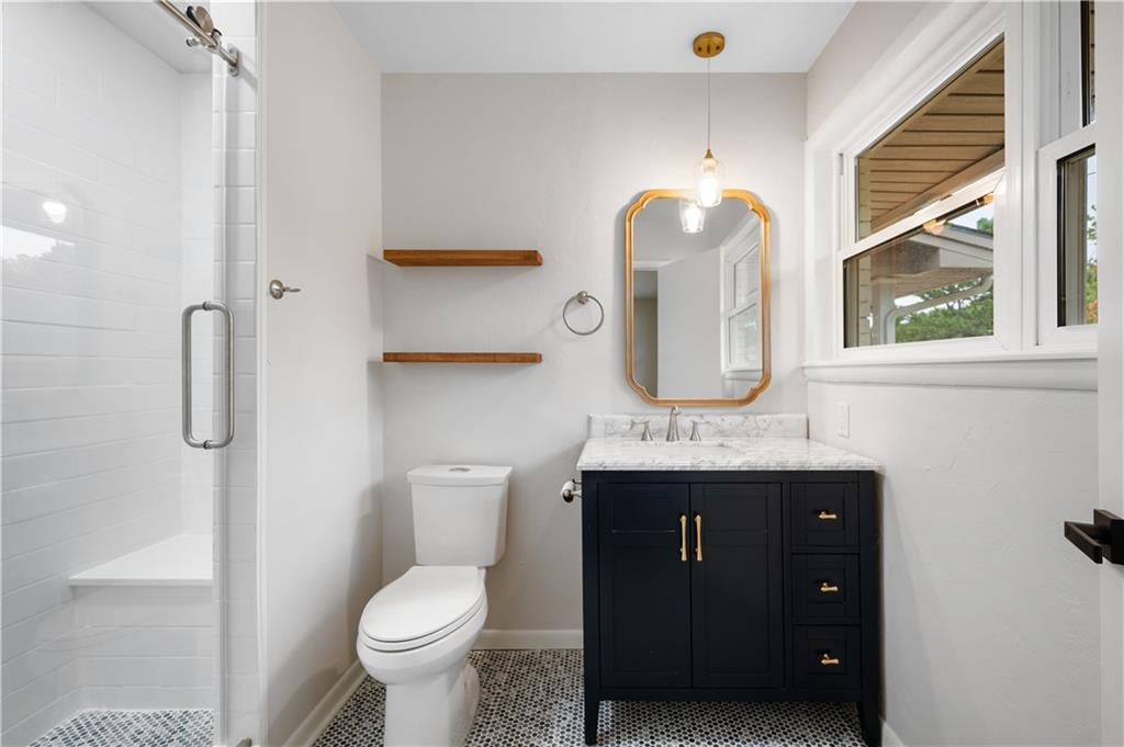 15201 S Post Road Property Photo 16