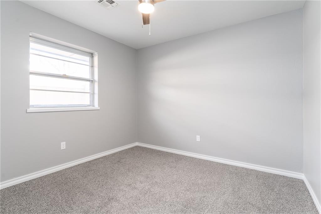 5820 Nw 86th Street Property Photo 15