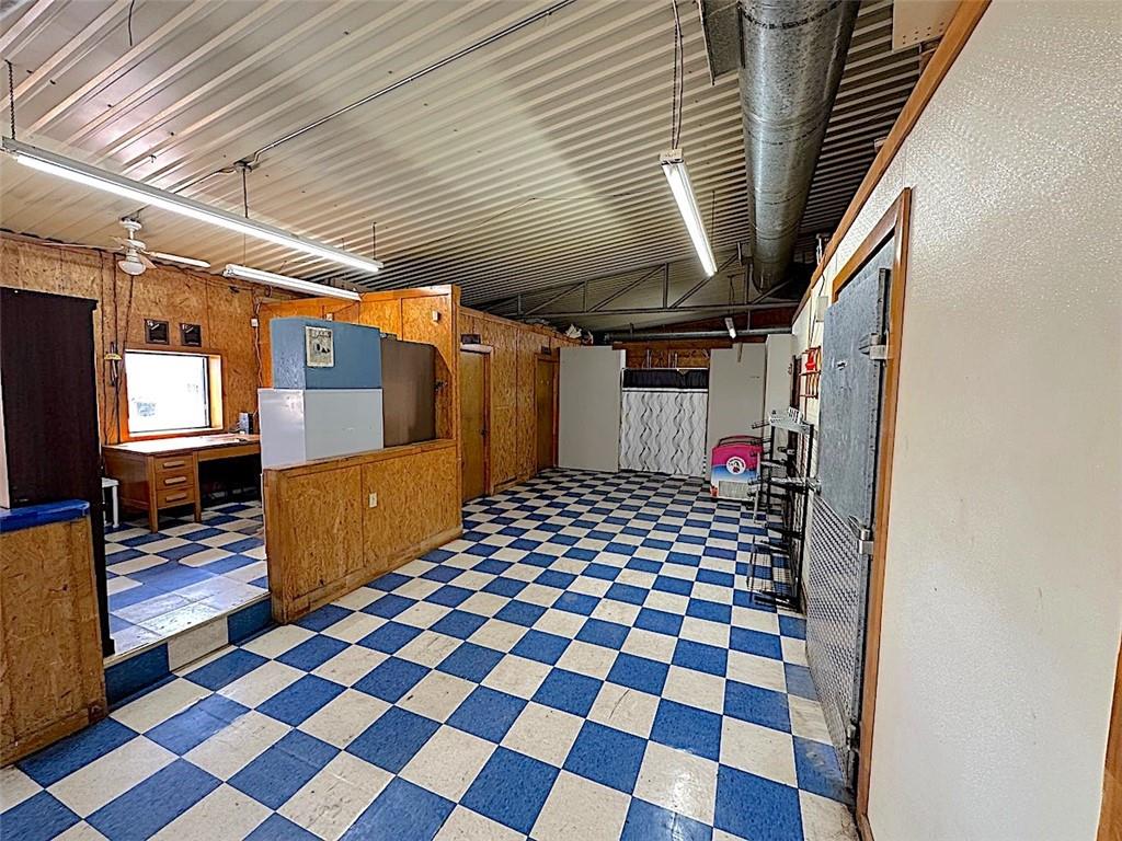 1113 E Main Street Property Photo 19