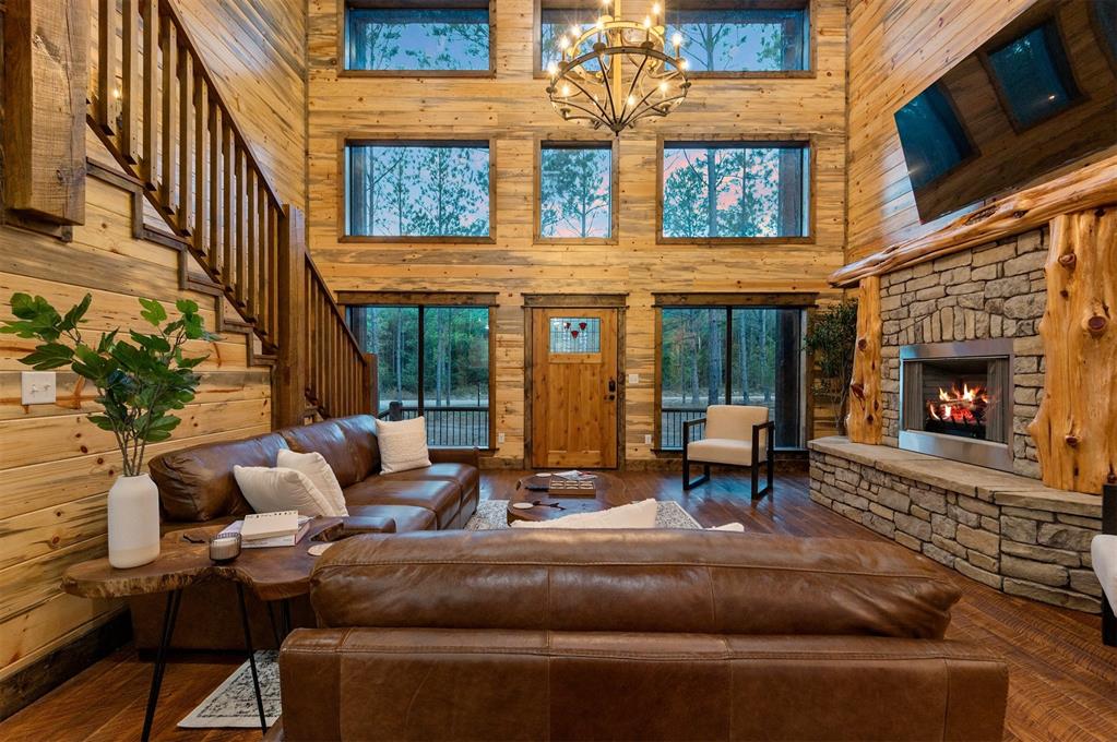 453 Bear Pine Trail Property Photo 4