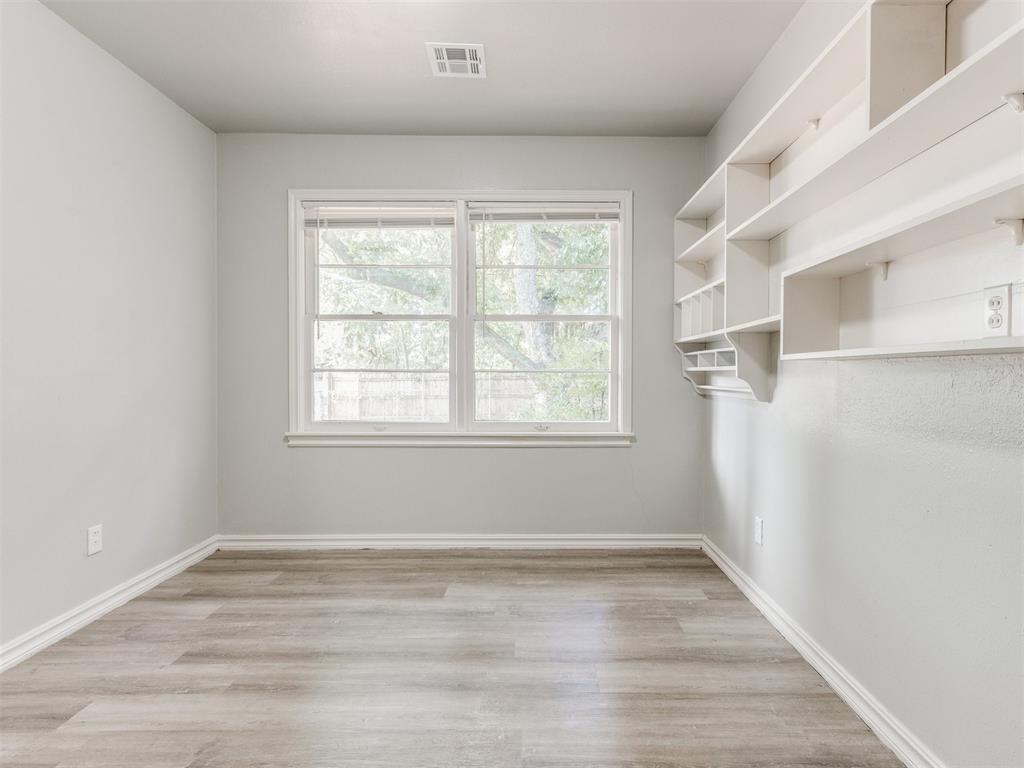 1904 Hasley Drive Property Photo 13