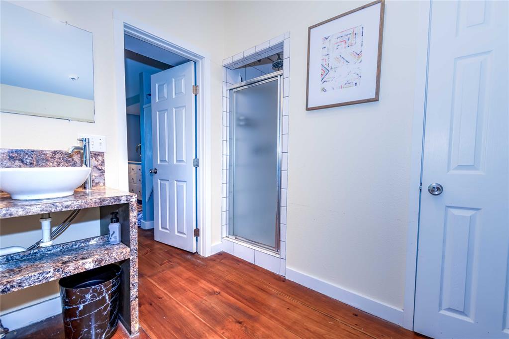 702 S Bennett Boulevard Property Photo 11