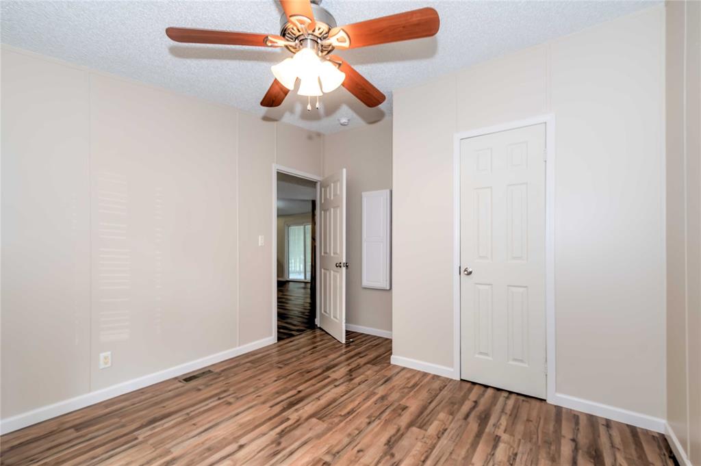 13706 Oak Grove Court Property Photo 28